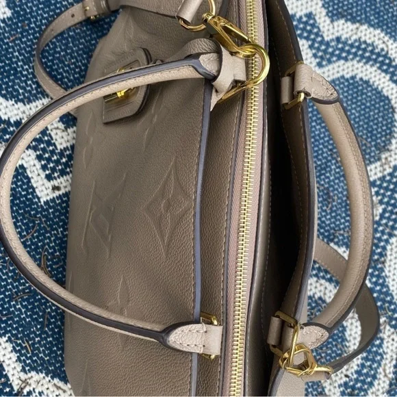 Louis Vuitton Grand Palais MM with Signature Monogram Empriente w/dust bag, box - Picture 7 of 13